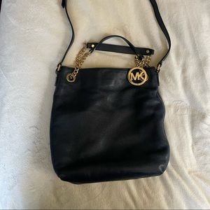 MICHAEL KORS medium jet set shoulder tote in navy blue